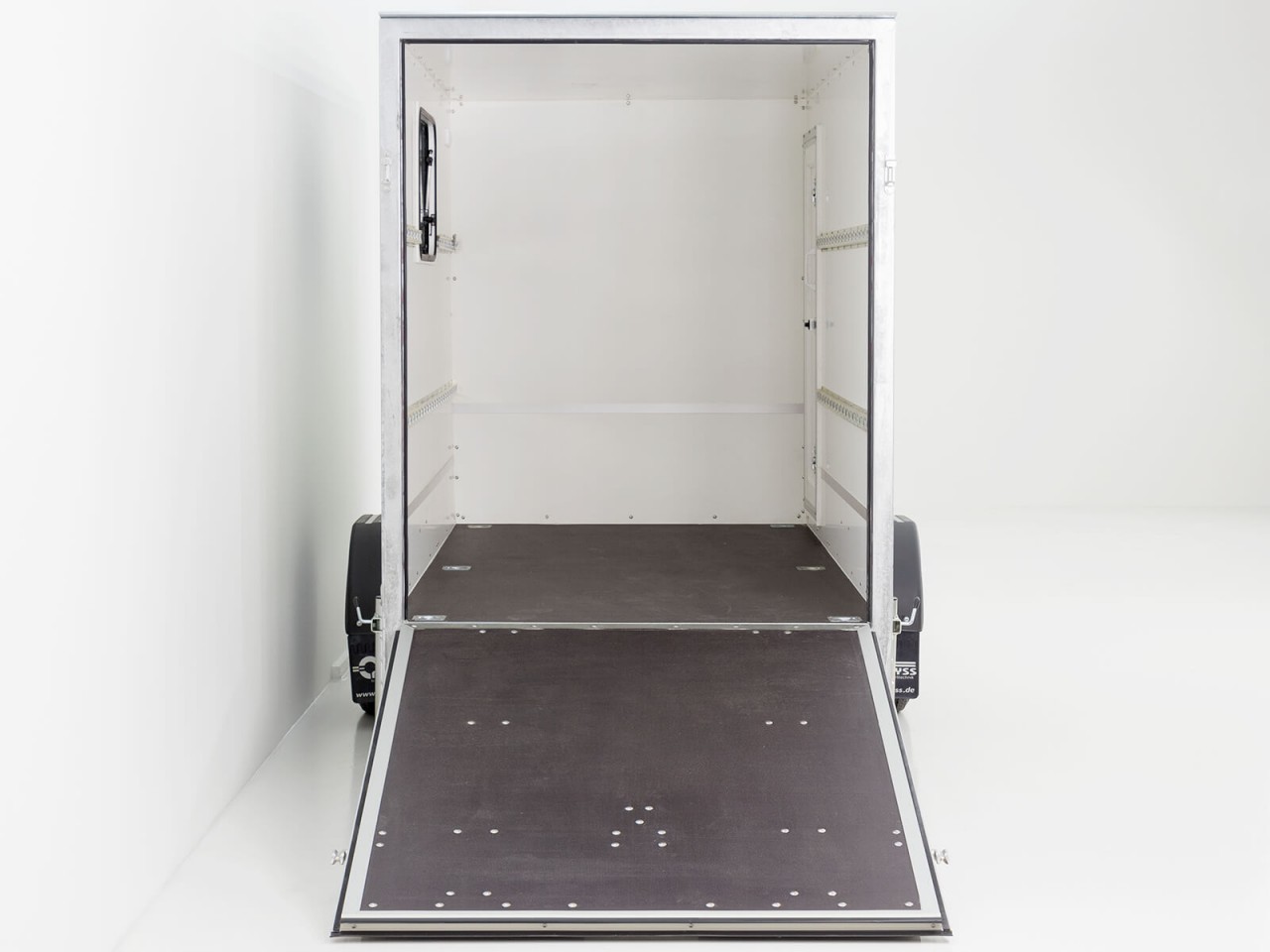 Blyss Kofferanhänger 146x304cm Höhe:180 1,3t, Rampe, Tür, 1 Fenster-Neu – Bild 6