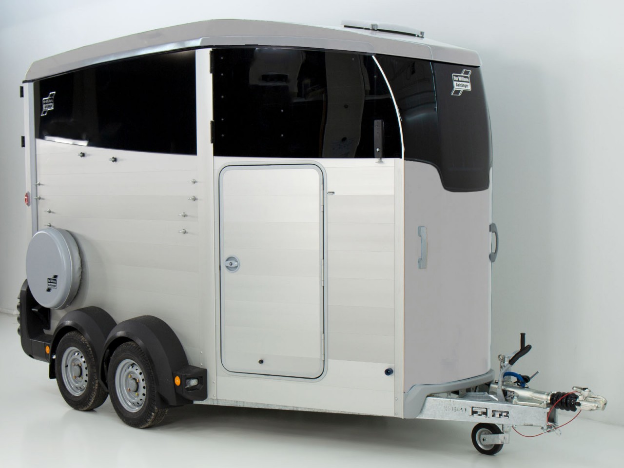 Ifor Williams Pferdeanhänger HBX 506-Sattelkammer-neues Modell-silber-Neu